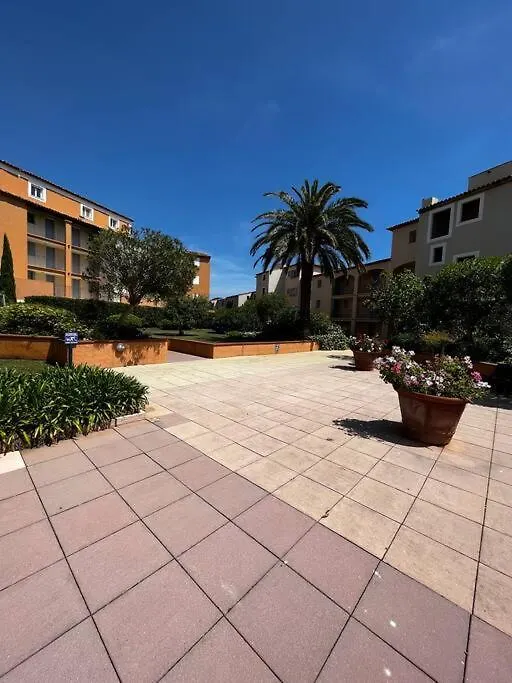 Apartamento Bel Appartement Au Coeur De La Marina Port Cogolin França