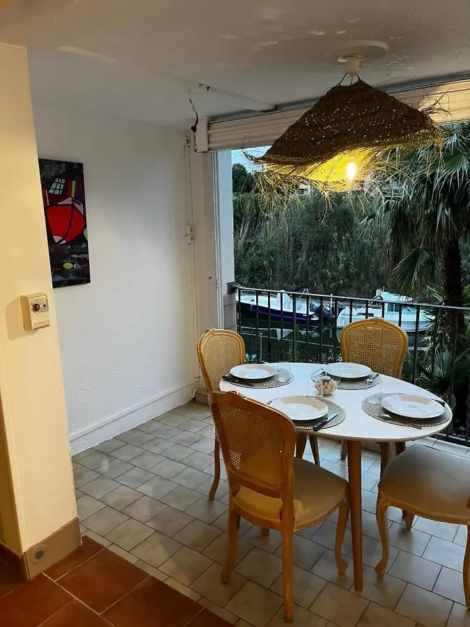 Bel Appartement Au Coeur De La Marina Port Cogolin Apartamento